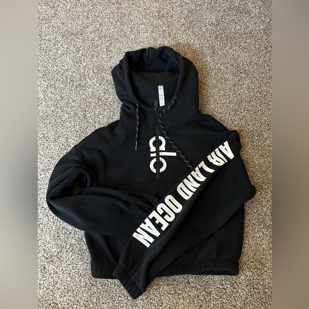 Alo Yoga crop hoodie XS